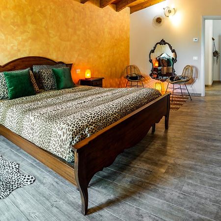 Agriturismo Le Fontanelle Da Valente Montichiari Quarto foto